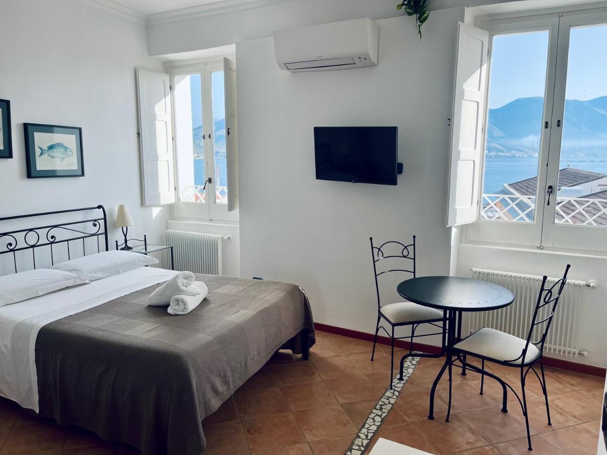 Il Bottone Al Duomo Bed & Breakfast Gaeta Exterior photo
