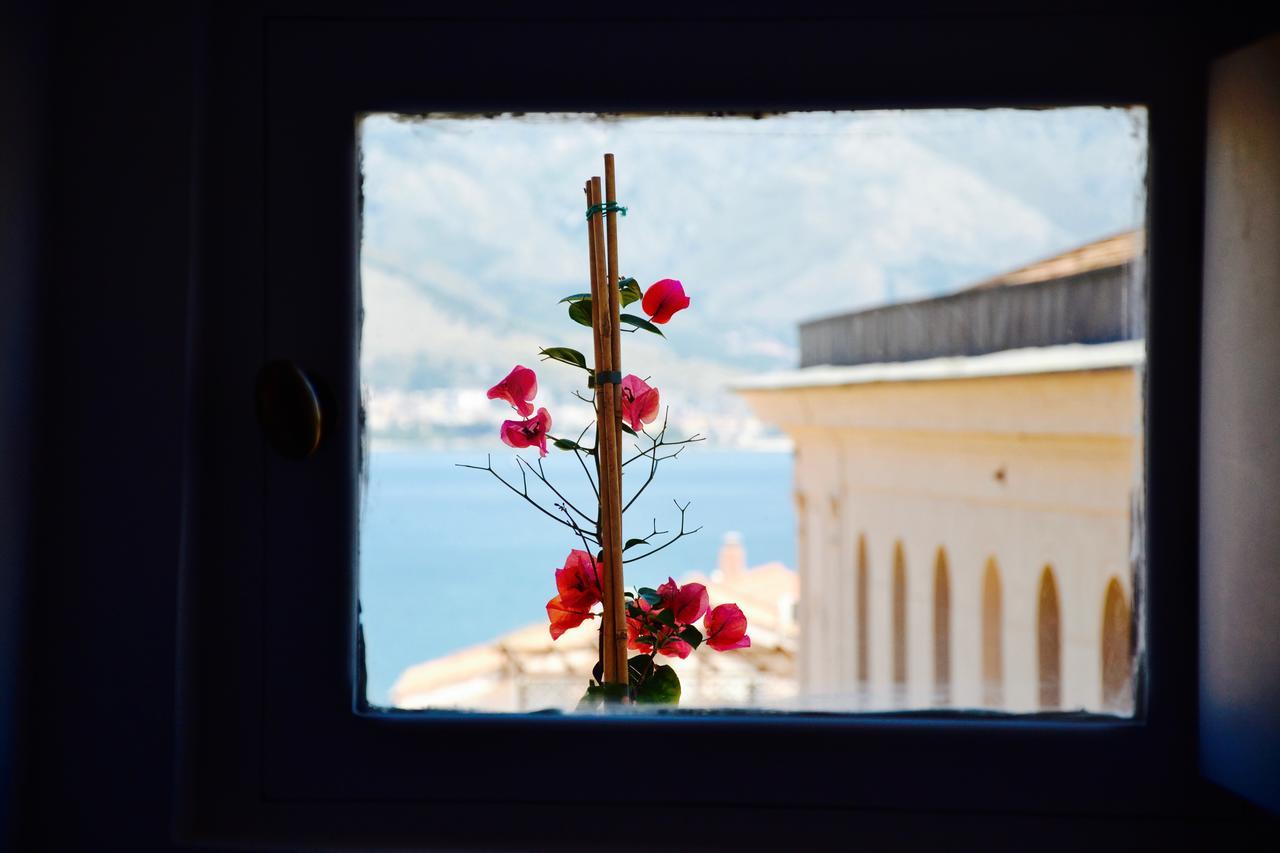 Il Bottone Al Duomo Bed & Breakfast Gaeta Exterior photo